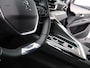 Peugeot 3008 1.2 PureTech GT Black Pack | Camera | Cruise Control Adaptief | Apple Carplay/Android Auto | Dodehoekbewaking | Matrix Led | Keyless | Navigatie | Parkeersensoren Voor en Achter | 19" Lichtmetalen Velgen
