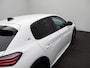 Peugeot e-208 EV GT 51 kWh 96% SOH | Warmtepomp | Cruise Control | Camera | Navigatie | Apple Caprlay/Android Auto | Parkeersensoren Voor en Achter | Keyless