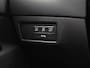 Mazda CX-5 2.0 SkyActiv-G 165 Luxury Sport 165Pk Automaat (APPLE CARPLAY, GROOT NAVI, STUUR/STOELVERWARMING, GETINT GLAS, SPORTSTOELEN, KEYLESS, TREKHAAK, LANE ASSIST, LED KOPLAMPEN, NIEUWSTAAT)