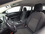 Opel Insignia 1.5 Turbo Business+ 165Pk Automaat (APPLE CARPLAY, GROOT NAVI, ADAPTIVE CRUISE, TREKHAAK, GETINT GLAS, SPORTSTOELEN, KEYLESS, PARKEERSENSOREN, NIEUWSTAAT)