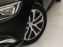 Opel Insignia 1.5 Turbo Business+ 165Pk Automaat (APPLE CARPLAY, GROOT NAVI, ADAPTIVE CRUISE, TREKHAAK, GETINT GLAS, SPORTSTOELEN, KEYLESS, PARKEERSENSOREN, NIEUWSTAAT)