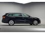 Skoda Octavia COMBI 1.0 TSI 110pk Business Edition Plus [ LED Trekhaak Virtual Apple/Android ]