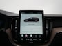 Volvo XC60 T6 Recharge AWD Ultra Dark | Luchtvering | Head-Up | Harman/Kardon | 360° | Panoramadak | All Seasons | Trekhaak