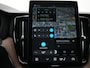 Volvo XC60 T6 Recharge AWD Ultra Dark | Luchtvering | Head-Up | Harman/Kardon | 360° | Panoramadak | All Seasons | Trekhaak