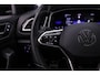 Volkswagen T-Roc R-Line Business 1.5 TSI 150pk DSG Automaat Trekhaak, Panoramadak, Navigatie, Adaptive cruise control, Achteruitrijcamera