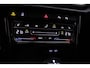 Volkswagen T-Roc R-Line Business 1.5 TSI 150pk DSG Automaat Trekhaak, Panoramadak, Navigatie, Adaptive cruise control, Achteruitrijcamera