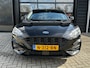 Ford Focus Wagon 1.0 125 PK ST Line | TREKHAAK| STOEL, STUUR EN VOORRUITVERWARMING| KEYLESS ENTRY & START| CAMERA + PARKEERSENSOREN| NAVIGATIE + APPLE CARPLAY/ANDROID AUTO| LED|
