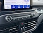 Ford Focus Wagon 1.0 125 PK ST Line | TREKHAAK| STOEL, STUUR EN VOORRUITVERWARMING| KEYLESS ENTRY & START| CAMERA + PARKEERSENSOREN| NAVIGATIE + APPLE CARPLAY/ANDROID AUTO| LED|