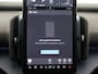 Volvo EX30 Twin Motor Performance Plus 69 kWh | SOH 96% | Navigatie | Harman / Kardon | Parkeercamera | DAB | Apple Carplay / Android Auto | Led Koplampen |