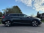 Volvo V40 1.6 T4 R-Design | Panoramadak | Camera | Leder/Alcantara | 18" Velgen | Stoelverwarming | Clima | PDC | Cruise | LED |
