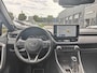 Toyota RAV4 2.5 HYBRID STYLE BI-TONE TREKHAAK STOEL/STUURVERW KEYLESS BLIND-SPOT PARK-SENSOREN APPLE/ANDROID ELEK-ACHTERKLEP AD-CRUISE JBL-AUDIO LM-VELGEN DAB+