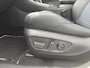 Toyota RAV4 2.5 HYBRID STYLE BI-TONE TREKHAAK STOEL/STUURVERW KEYLESS BLIND-SPOT PARK-SENSOREN APPLE/ANDROID ELEK-ACHTERKLEP AD-CRUISE JBL-AUDIO LM-VELGEN DAB+