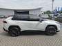 Toyota RAV4 2.5 HYBRID STYLE BI-TONE TREKHAAK STOEL/STUURVERW KEYLESS BLIND-SPOT PARK-SENSOREN APPLE/ANDROID ELEK-ACHTERKLEP AD-CRUISE JBL-AUDIO LM-VELGEN DAB+