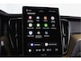 Volvo XC60 2.0 T8 Plug-in hybrid AWD Ultra Dark Org. NL. | Forest Lake | S/K-Panodak | Adapt. Cruise | Stoel-+Stuurverw. | PDC | 360 Camera | NAV + App. Connect | ECC | Elek. Klep | LM 22" |