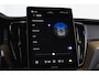Volvo XC60 2.0 T8 Plug-in hybrid AWD Ultra Dark Org. NL. | Forest Lake | S/K-Panodak | Adapt. Cruise | Stoel-+Stuurverw. | PDC | 360 Camera | NAV + App. Connect | ECC | Elek. Klep | LM 22" |