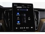 Volvo XC60 2.0 T8 Plug-in hybrid AWD Ultra Dark Org. NL. | Forest Lake | S/K-Panodak | Adapt. Cruise | Stoel-+Stuurverw. | PDC | 360 Camera | NAV + App. Connect | ECC | Elek. Klep | LM 22" |