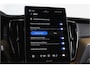 Volvo XC60 2.0 T8 Plug-in hybrid AWD Ultra Dark Org. NL. | Forest Lake | S/K-Panodak | Adapt. Cruise | Stoel-+Stuurverw. | PDC | 360 Camera | NAV + App. Connect | ECC | Elek. Klep | LM 22" |