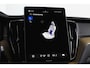 Volvo XC60 2.0 T8 Plug-in hybrid AWD Ultra Dark Org. NL. | Forest Lake | S/K-Panodak | Adapt. Cruise | Stoel-+Stuurverw. | PDC | 360 Camera | NAV + App. Connect | ECC | Elek. Klep | LM 22" |