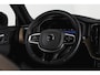 Volvo XC60 2.0 T8 Plug-in hybrid AWD Ultra Dark Org. NL. | Forest Lake | S/K-Panodak | Adapt. Cruise | Stoel-+Stuurverw. | PDC | 360 Camera | NAV + App. Connect | ECC | Elek. Klep | LM 22" |
