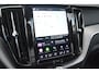 Volvo XC60 T6 Hybride AWD Plus Dark LONG RANGE | 360° Camera | Panoramadak | Trekhaak | Stoel + Stuur Verwarmd | Memory |