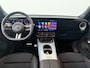 Mercedes-Benz GLB 200 Business Solution AMG | Night | Panoramadak | Memorypakket | 20” LM-velgen | Multibeam LED | Achteruitrijcamera |