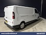 Renault Trafic 2.0 dCi 131pk L2H1 Euro6 Airco | Navigatie | LED | Apple Carplay | Cruisecontrol | Parkeersensoren 2500kg trekvermogen, Bijrijdersbank