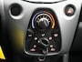 Toyota Aygo 1.0 VVT-i x-play | NL Auto | Dealer Onderhouden | Airco |