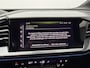 Audi Q4 e-tron 40 S edition 77 kWh SOH 96,2% | Warmtepomp | Matrix Led | Navigatie | Camera | Leer | Sfeerverlichting