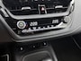 Toyota Corolla Touring Sports 1.8 Hybrid First Edition | Dealer onderhouden | Elektrische achterklep | Parkeersensoren voor+achter | Stoelverwarming | Draadloze telefoonlader | Navigatie | Apple CarPlay/Android Auto | Cruise Control Adaptive |