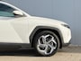 Hyundai Tucson 1.6 T-GDI 265pk PHEV Comfort Smart 4WD | Climate | Camera | Carplay | Keyless | Navigatie | Full - Led | Elek. Klep | Winterpakket | 19" Lichtmetaal | Krell Audio | Digitale Cockpit | Parkeer Assistent | Adapt. Cruisecontrol