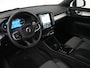 Volvo XC40 B4 Plus Dark | Harman/Kardon | Elek Stoelen | Camera | Trekhaak | All Season | Adaptive Cruise | BLIS | Pilot Assist