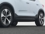 Volvo XC40 B4 Plus Dark | Harman/Kardon | Elek Stoelen | Camera | Trekhaak | All Season | Adaptive Cruise | BLIS | Pilot Assist