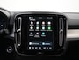 Volvo XC40 B4 Plus Dark | Harman/Kardon | Elek Stoelen | Camera | Trekhaak | All Season | Adaptive Cruise | BLIS | Pilot Assist
