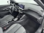 Peugeot e-2008 EV Allure 54 kWh | ACCU 96% | Camera | Navigatie | Parkeersenoren | Rijstrooksensor met Correctie