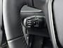 Peugeot e-2008 EV Allure 54 kWh | ACCU 96% | Camera | Navigatie | Parkeersenoren | Rijstrooksensor met Correctie