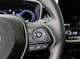 Toyota Corolla Cross 2.0 High Power Hybrid First Edition | Dealer Onderhouden | Dodehoek detectie | Half lederen bekleding | Stoelverwarming | Parkeersensoren voor+achter | Elektrische achterklep | Navigatie | Apple CarPlay/Android Auto |