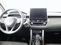 Toyota Corolla Cross 2.0 High Power Hybrid First Edition | Dealer Onderhouden | Dodehoek detectie | Half lederen bekleding | Stoelverwarming | Parkeersensoren voor+achter | Elektrische achterklep | Navigatie | Apple CarPlay/Android Auto |