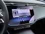 Mercedes-Benz E-klasse 300 e 4MATIC AMG Line | Distronic Cruise Control | Panorama - Schuifdak | 20" Multispaaks AMG velgen | 360° Camera | Sfeerverlichting | Memory Seats | Digital Light Koplampen