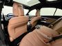 Mercedes-Benz E-klasse 300 e 4MATIC AMG Line | Distronic Cruise Control | Panorama - Schuifdak | 20" Multispaaks AMG velgen | 360° Camera | Sfeerverlichting | Memory Seats | Digital Light Koplampen