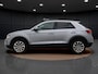 Volkswagen T-Roc 1.0 TSI Life | Camera | ACC | 17'' | Keyless | Getint Glas |