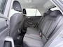 Volkswagen T-Roc 1.0 TSI Life | Camera | ACC | 17'' | Keyless | Getint Glas |
