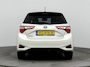 Toyota Yaris 1.5 Hybrid Bi-Tone | Lichtmetalen Velgen | Mistlampen | Cruise Control + Climate Control | Elektrische Ramen + Spiegels |