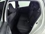 Toyota Yaris 1.5 Hybrid Bi-Tone | Lichtmetalen Velgen | Mistlampen | Cruise Control + Climate Control | Elektrische Ramen + Spiegels |