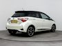Toyota Yaris 1.5 Hybrid Bi-Tone | Lichtmetalen Velgen | Mistlampen | Cruise Control + Climate Control | Elektrische Ramen + Spiegels |