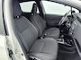 Toyota Yaris 1.5 Hybrid Bi-Tone | Lichtmetalen Velgen | Mistlampen | Cruise Control + Climate Control | Elektrische Ramen + Spiegels |