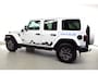 Jeep Wrangler Unlimited Hybride 280 KW plug inn 2.0T 80th Anniversary: In 06-2026 nieuw accu pakket bij Nefkens, waarde 15000! Airco, navi, dab, afneembare trekhaak, cruise, stuur en stoelverwarming, Apple carplay, hardtop, led koplampen, trailer ass, treeplanken