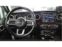 Jeep Wrangler Unlimited Hybride 280 KW plug inn 2.0T 80th Anniversary: In 06-2026 nieuw accu pakket bij Nefkens, waarde 15000! Airco, navi, dab, afneembare trekhaak, cruise, stuur en stoelverwarming, Apple carplay, hardtop, led koplampen, trailer ass, treeplanken