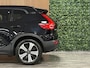 Volvo XC40 T5 Recharge Ultimate Dark | Trekhaak | Schuifdak | Harman Kardon | Parkeercamera | All Season banden | Adaptieve Cruise Control | Pilot Assist | BLIS Dode Hoek Detectie | Bestuurdersstoel elektrisch geheugen | Stoel en Stuurwielverwarming | Privacy Glass | 19 Inch | Passagiersstoel elektrisch | Microtech / alcantara bekleding met wit stiksel en bies | Zitting verlenging voorstoelen | Keyless Drive | Parkeersensoren voor+achter | Privacy Glass | Elektrisch bedienbare achterklep | Climate Control L+R | DAB Radio | Apple Carplay/Android Auto | Volvo On Call met mobiele App functie | Onyx Black Metallic |