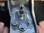 Alfa Romeo Giulia 2.0T Super Parkersensoren | Navigatie | Cruise Control | Climate Control | Stoelverwarming | Stuurverwarming |