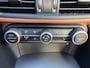 Alfa Romeo Giulia 2.0T Super Parkersensoren | Navigatie | Cruise Control | Climate Control | Stoelverwarming | Stuurverwarming |